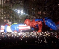Spiderman fourre son nez où il faut pas...