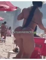 Pendant ce temps là sur la plage 