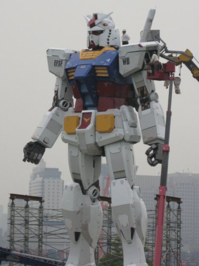 Sur l'île artificielle d'Odaiba, un riobot Gundam RX-78-2 de 18 mètres.