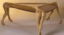 Table à six pieds
