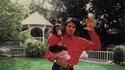 Michael Jackson et son chimpanzé de compagnie Bubbles.