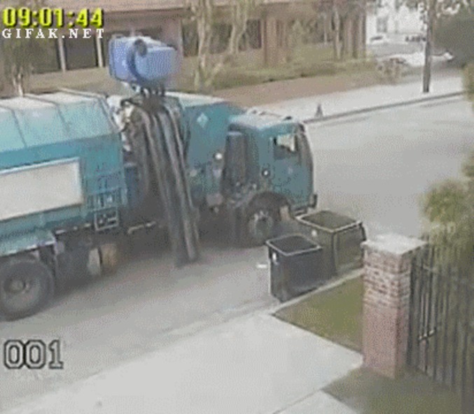 Epic fail pour des éboueurs