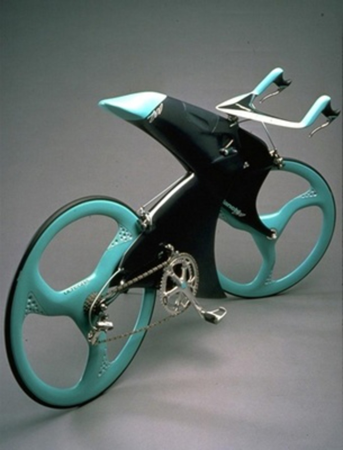 Un vélo au design futuriste.
