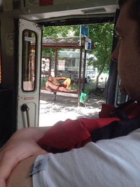 On a la classe ou on l'a pas quand on attend le bus