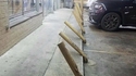 Sur le parking d’un marchand de spiritueux 