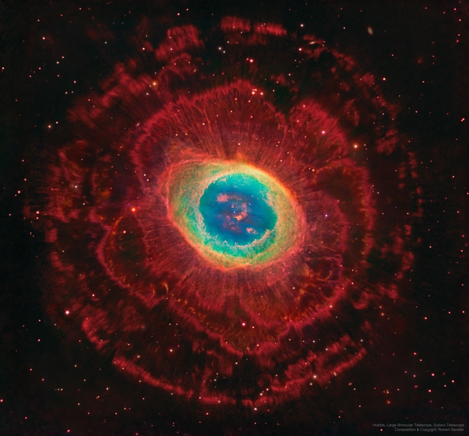 La nébuleuse annulaire de la Lyre, ou M 57, est une "nébuleuse planétaire" : une immense bulle de gaz éjectée par une une étoile en fin de vie, devenue géante rouge mais trop peu massive pour finir en supernova. Au centre reste le noyau de l'étoile d'origine, une naine blanche brillant fortement dans l'ultraviolet.
Ces rayons ultraviolets excitent le gaz avoisinant, qui va à son tour émettre de la lumière visible, à différentes longueurs d'onde selon les éléments présents. Les plus lourds (oxygène, soufre, etc...) sont vers le centre, l'hydrogène formant les nuages plus éloignés.

Cette image exceptionnelle a été réalisée à partir de données provenant de plusieurs télescopes (Hubble, Large Binocular Telescope, Subaru  Telescope) et assemblées par Robert Gendler. 
Elle révèle des structures étendues extrêmement diffuses, n'apparaissant pas dans les images habituelles.
L'originale sur le site de l'auteur : http://www.robgendlerastropics.com/M57-HST-LBT.html
(fichier repompé via APOD : https://apod.nasa.gov/apod/ap180715.html)