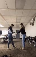 c'est un peu long comme mouvement de self-defense...