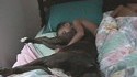 Dormir en chien de fusil