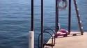 Lâcher de bombe dans un lac