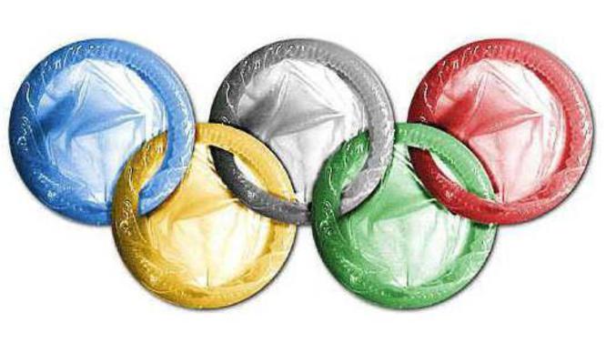Préservatifs de 5 couleurs différentes représentants les sigles des jeux olympiques