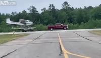 Hydravion sans eau (baissez le son)