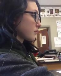 Kan t'adores la musique qui passe